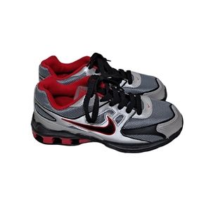 NWOT Nike Reax Run Dominate size 3y 2012